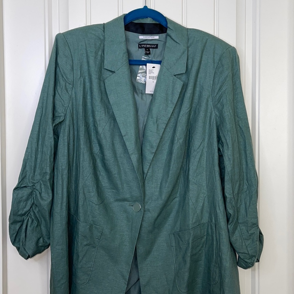 NWT! The Bryant Blazer Size 16 (see listing for matching pants too)